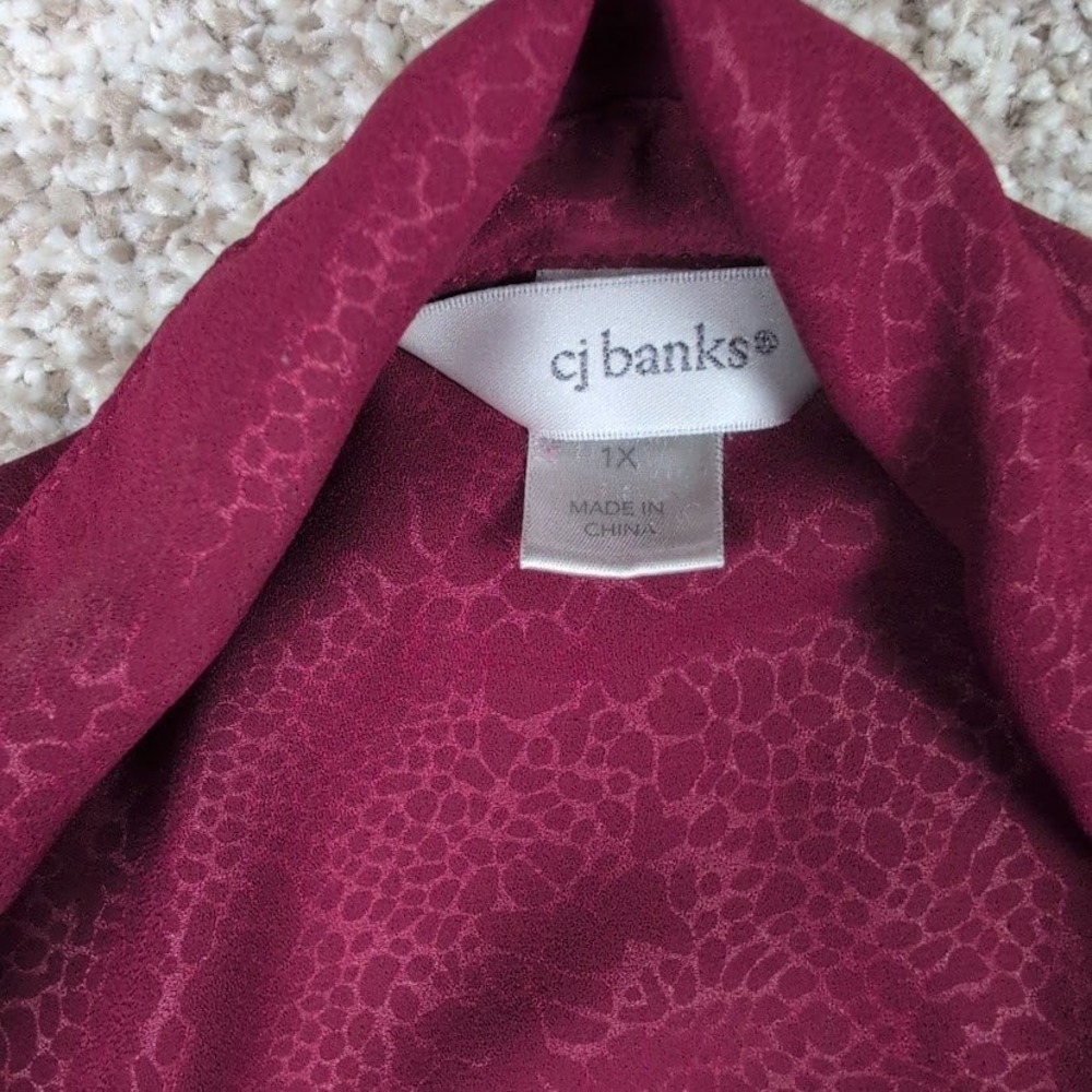 CJ Banks Womens 1X Burgundy Button Up Long Sleeve Shirt Animal Print - Picture 3 of 6